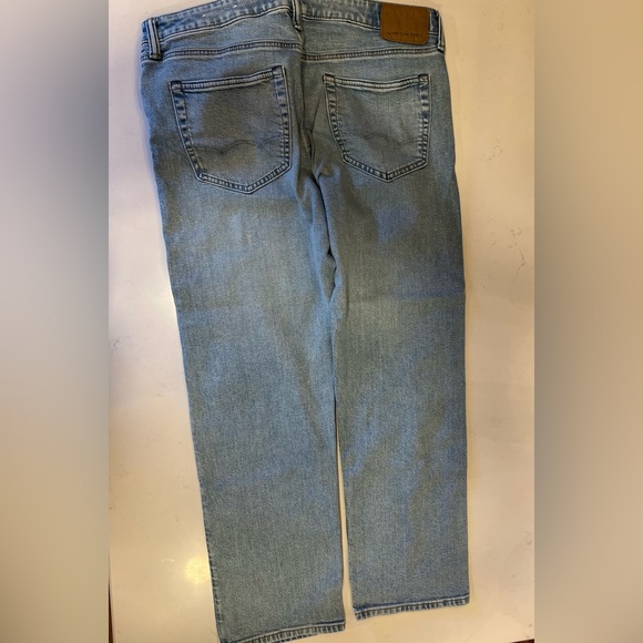 Men's Light Blue Jeans American Eagle Straight Flex 36x30 3 for $20 Bulk deal! - Picture 2 of 4